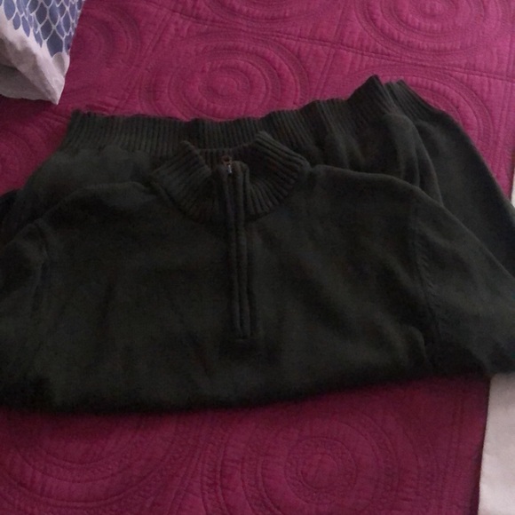 Long sleeve partial zip mens sweater. Army green in color. - Picture 2 of 4